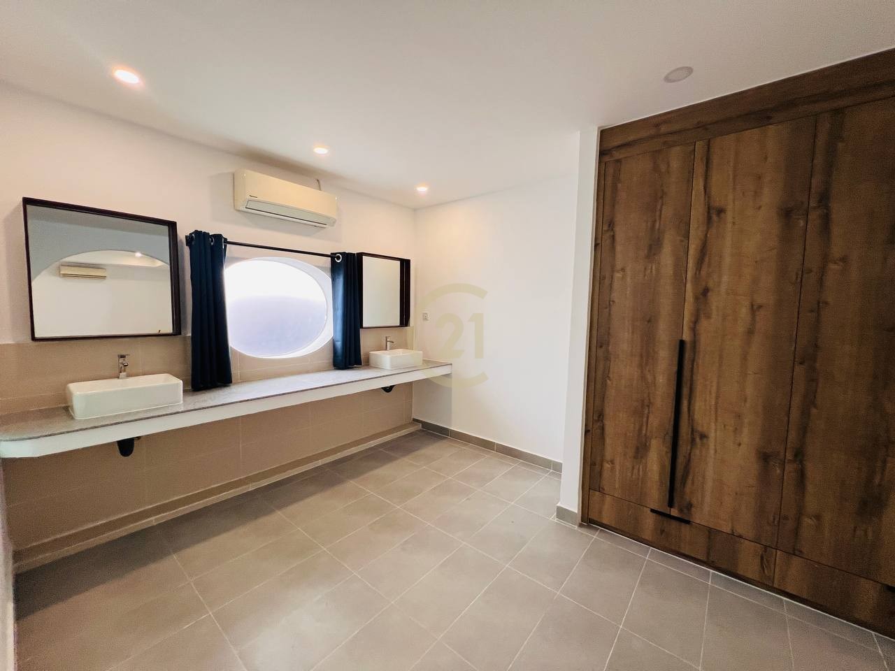 Tonle Bassac | 3-Bedroom Apartment For Rent | 1st Floor | 120sqm | $2,000/Month