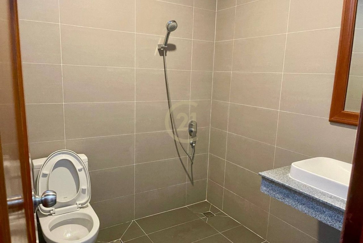Luxury One Bedroom For Rent At Tonle Basak