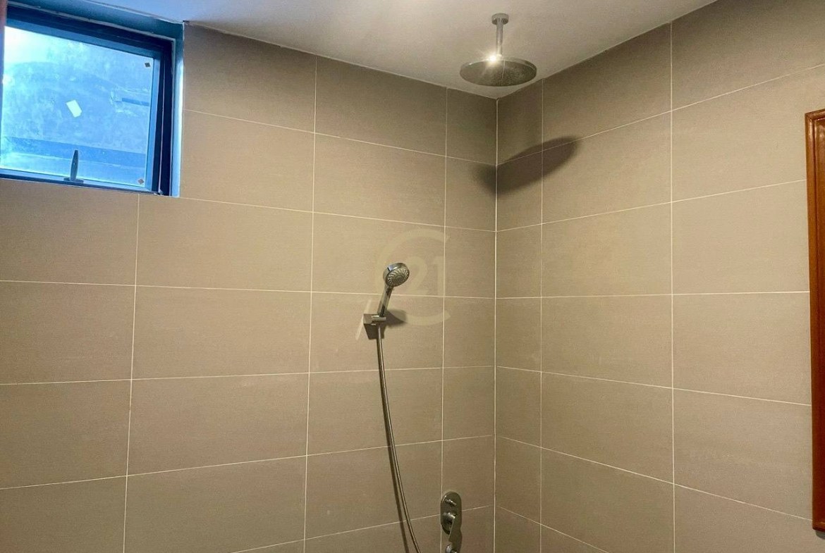 Luxury One Bedroom For Rent At Tonle Basak