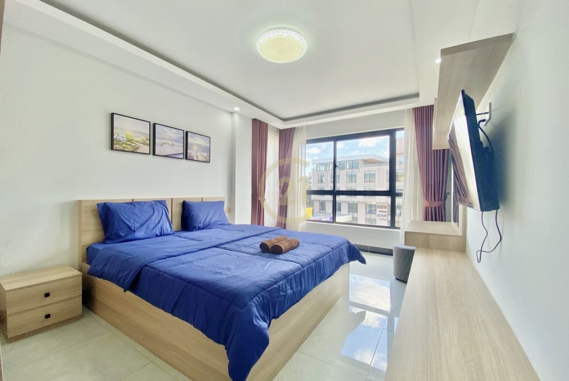 Furnished 2-Bedroom Serviced Apartment for Rent in Tonle Bassac | 100 sqm