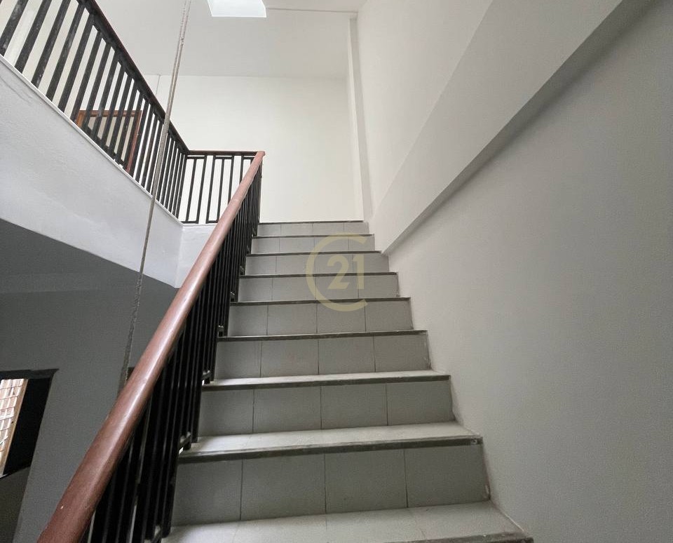 Shophouse for Rent on Preah Sihanouk Blvd – $3,000/month (Negotiable)| Prime Location| Phnom Penh