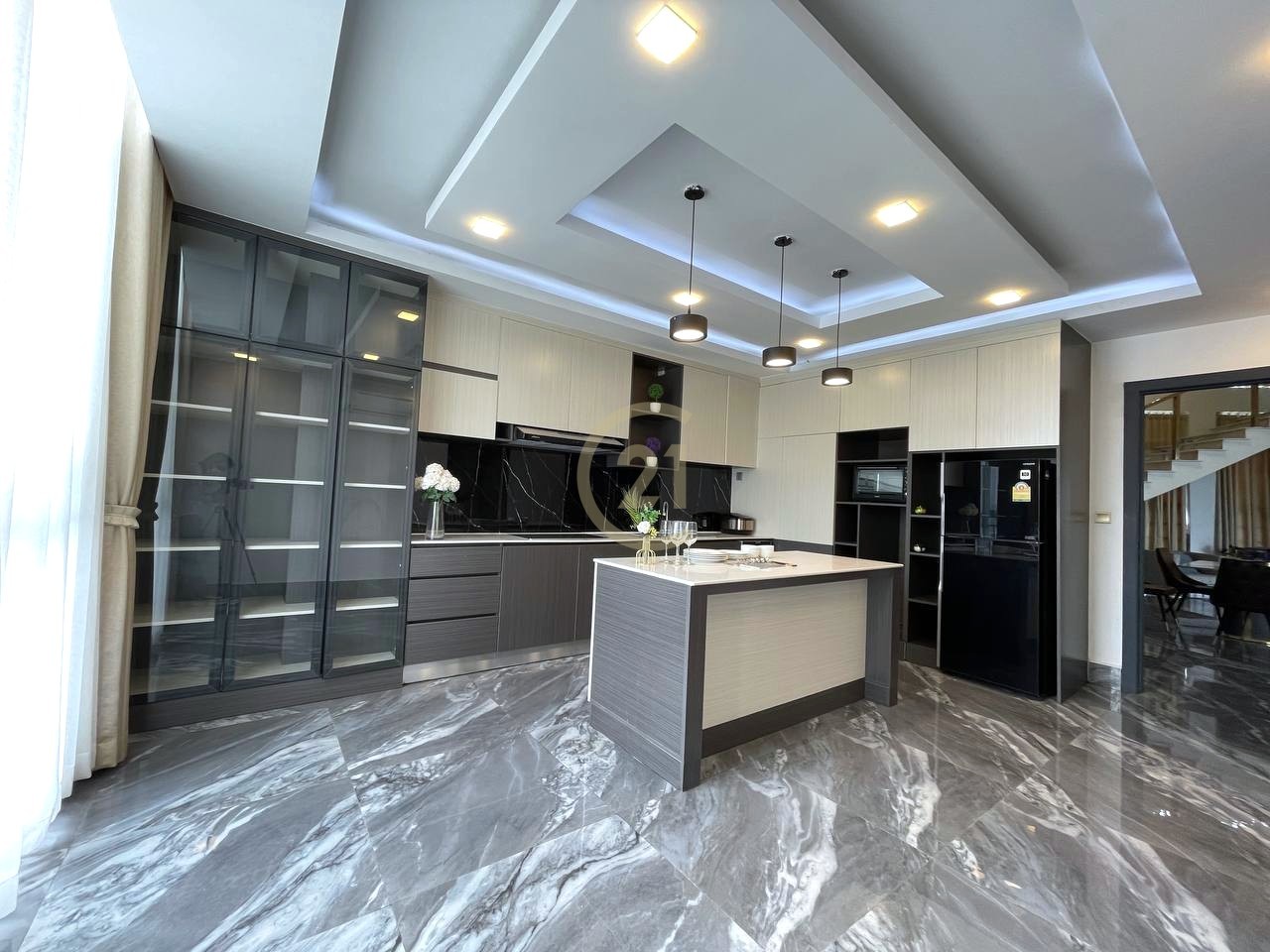 Luxury Four Bedroom For Rent At Russin Market