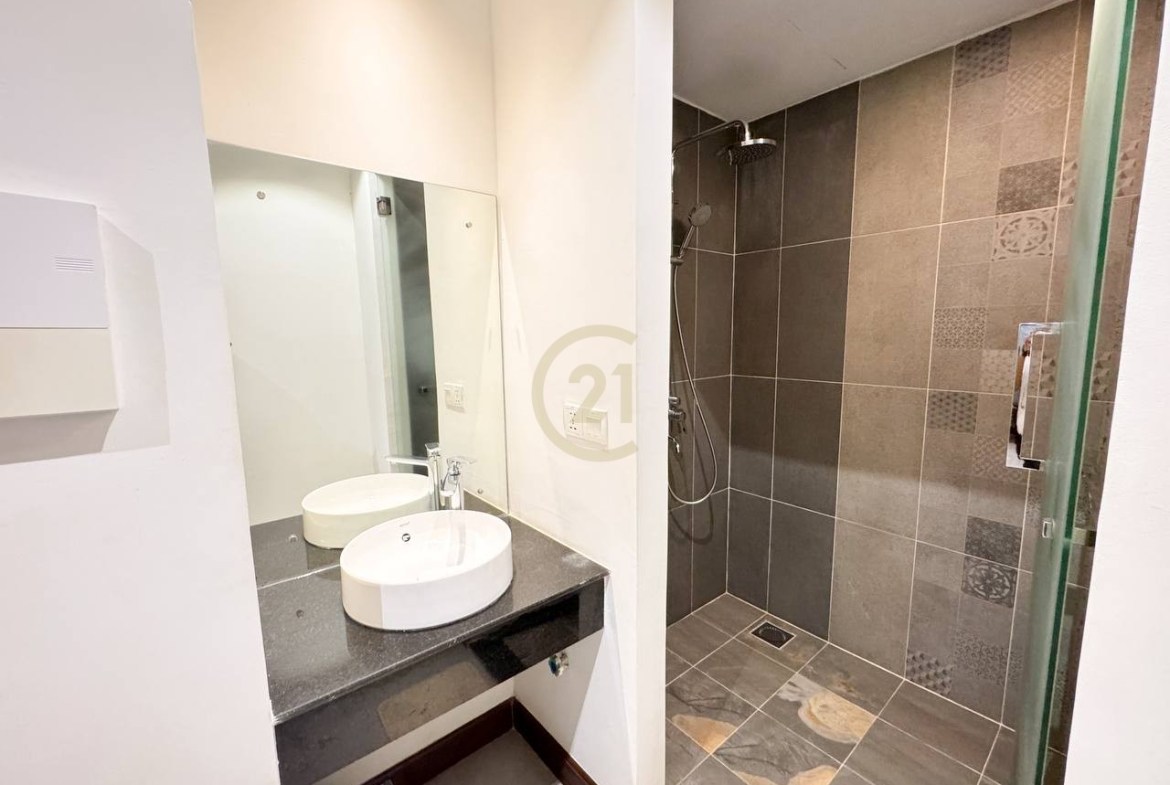 Luxury One Bedroom For Rent At Russian Market