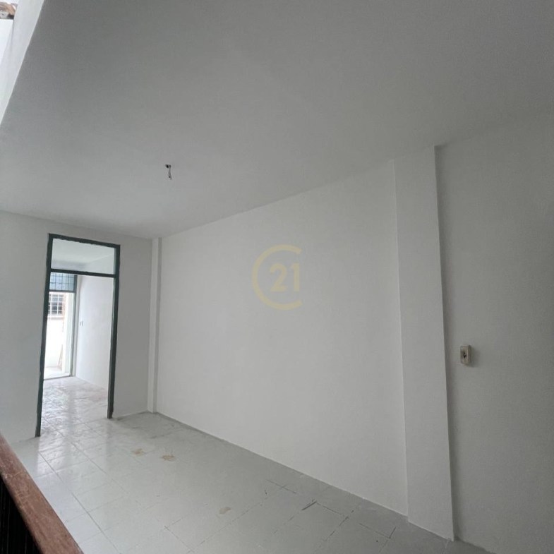 Shophouse for Rent on Preah Sihanouk Blvd – $3,000/month (Negotiable)| Prime Location| Phnom Penh