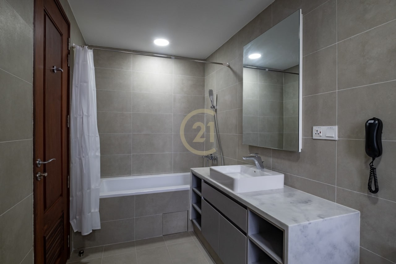 Modern 2-Bedroom Serviced Apartment for Rent in BKK1 | $2,200/month | 104 sqm | Luxury Facilities