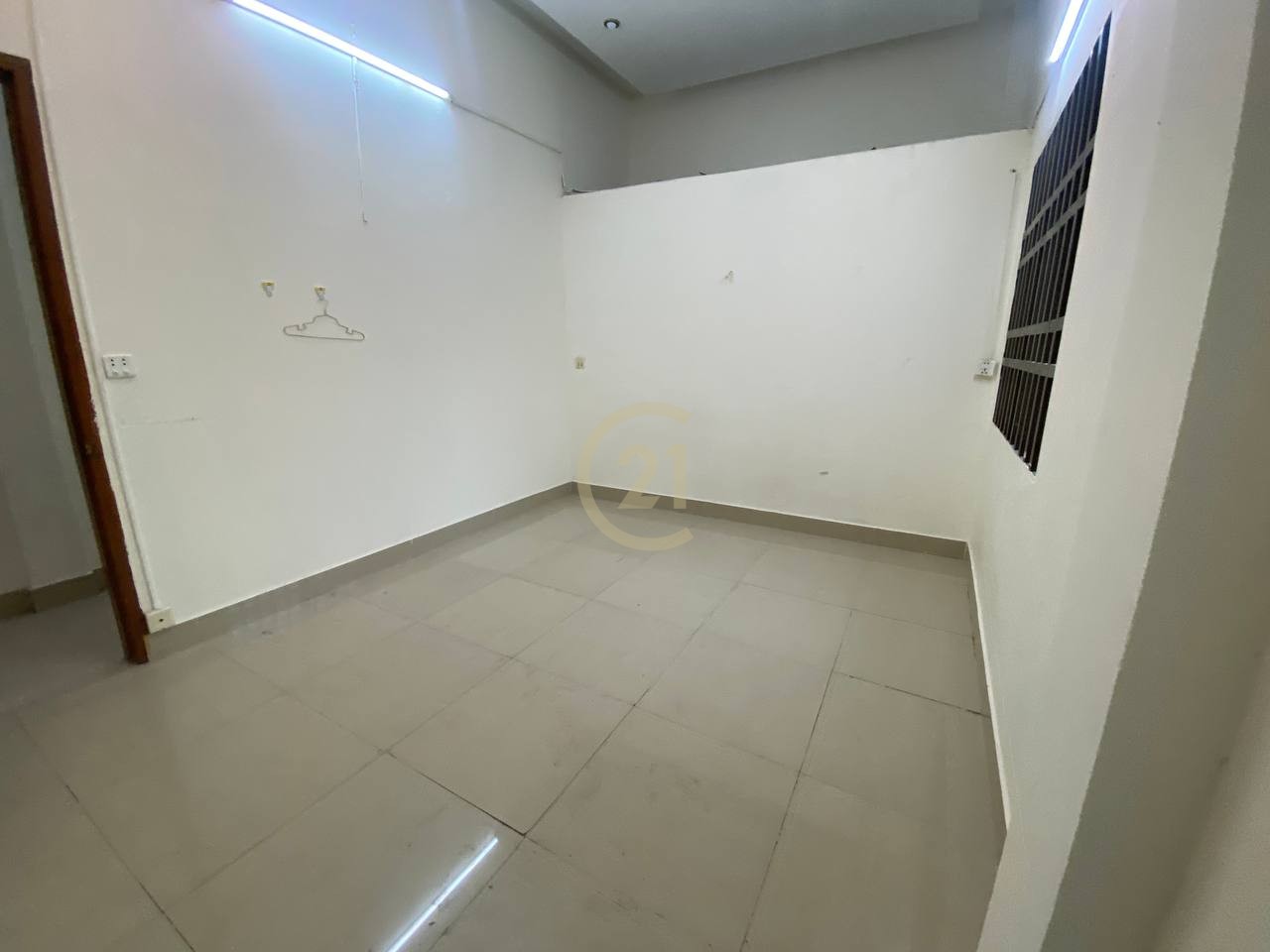 Shophouse For Rent In Toul Tompoung