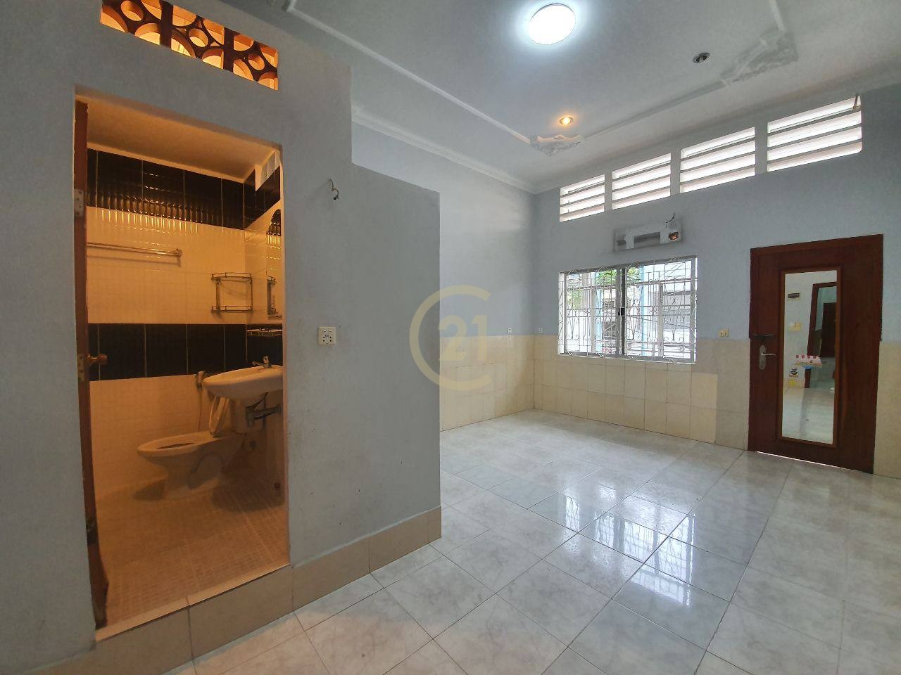 Flat House For Sale In Toul Tompoung