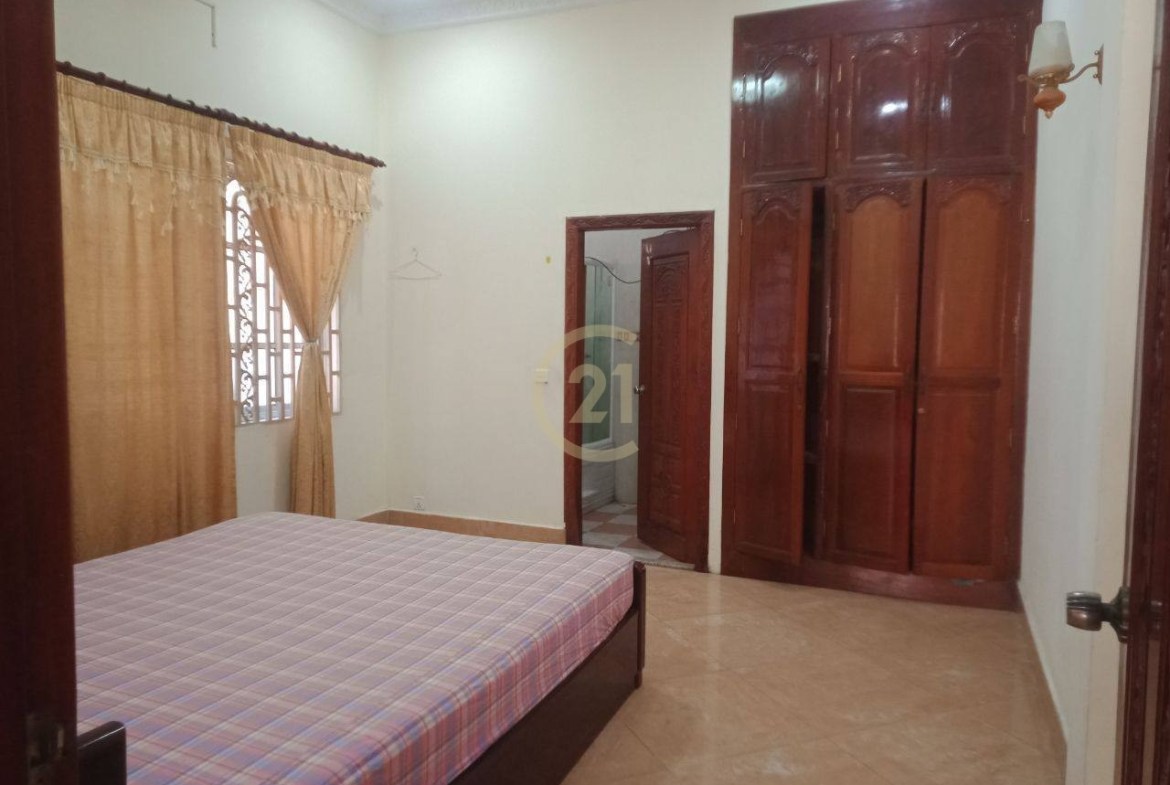 Nice Villa For Rent at Toul TomPoung