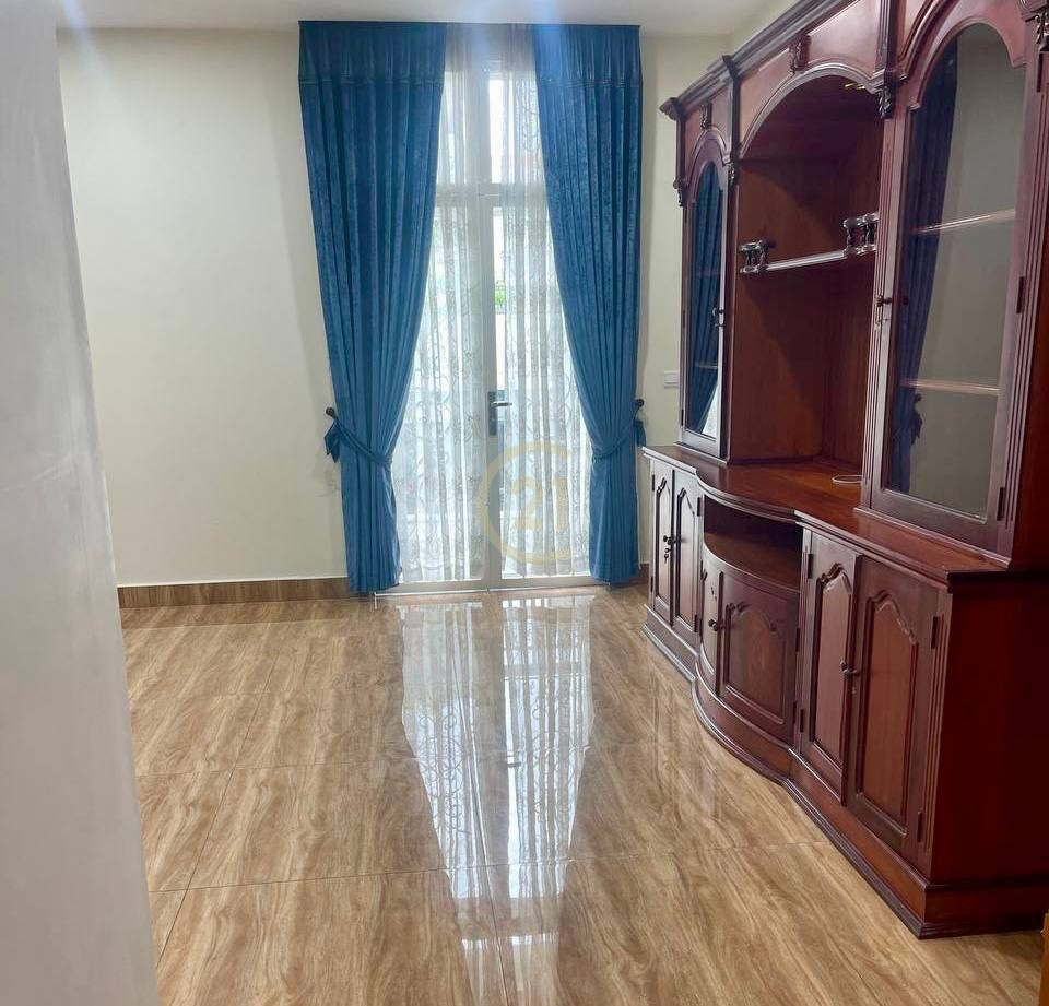 Luxury Villa For Rent At Tonle Bassac
