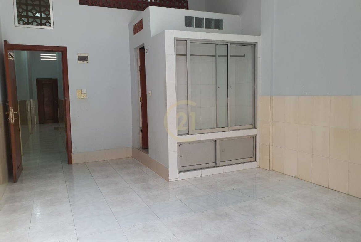 Flat House For Sale In Toul Tompoung