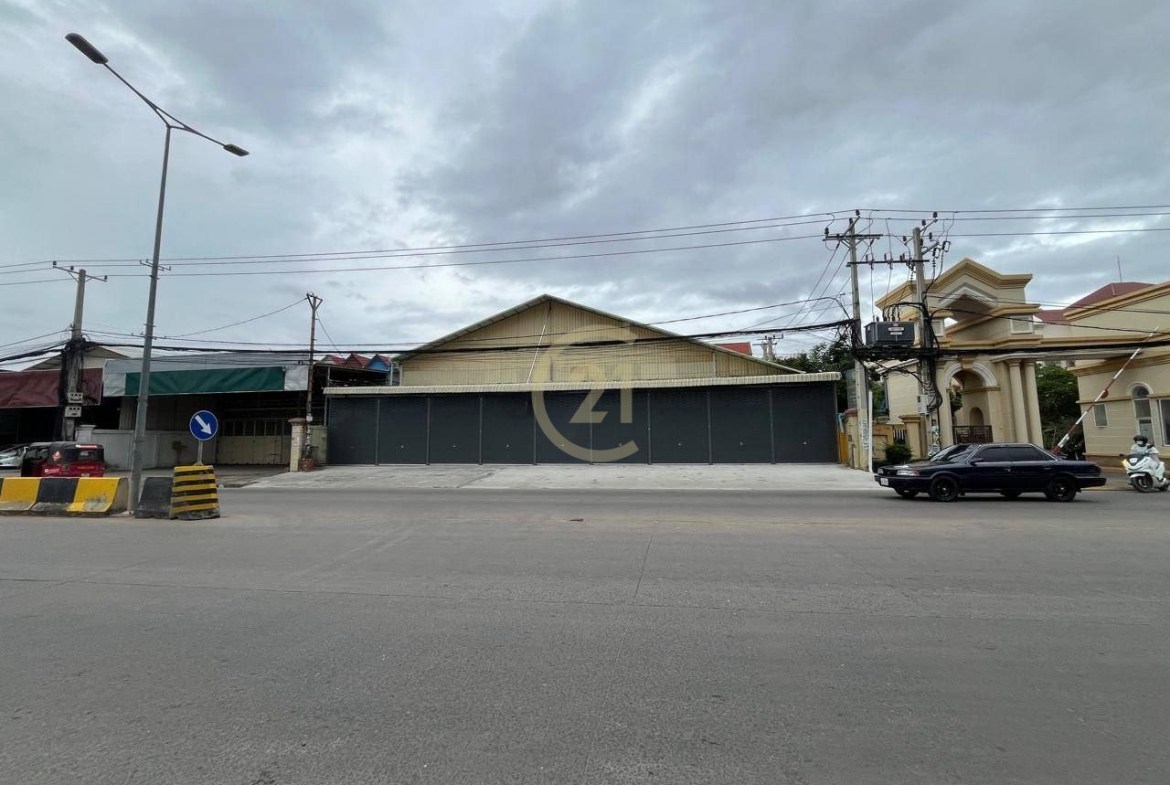 Warehouse for Rent in Sen Sok – 1,100sqm | $5,000/month | Prime Main Road Location