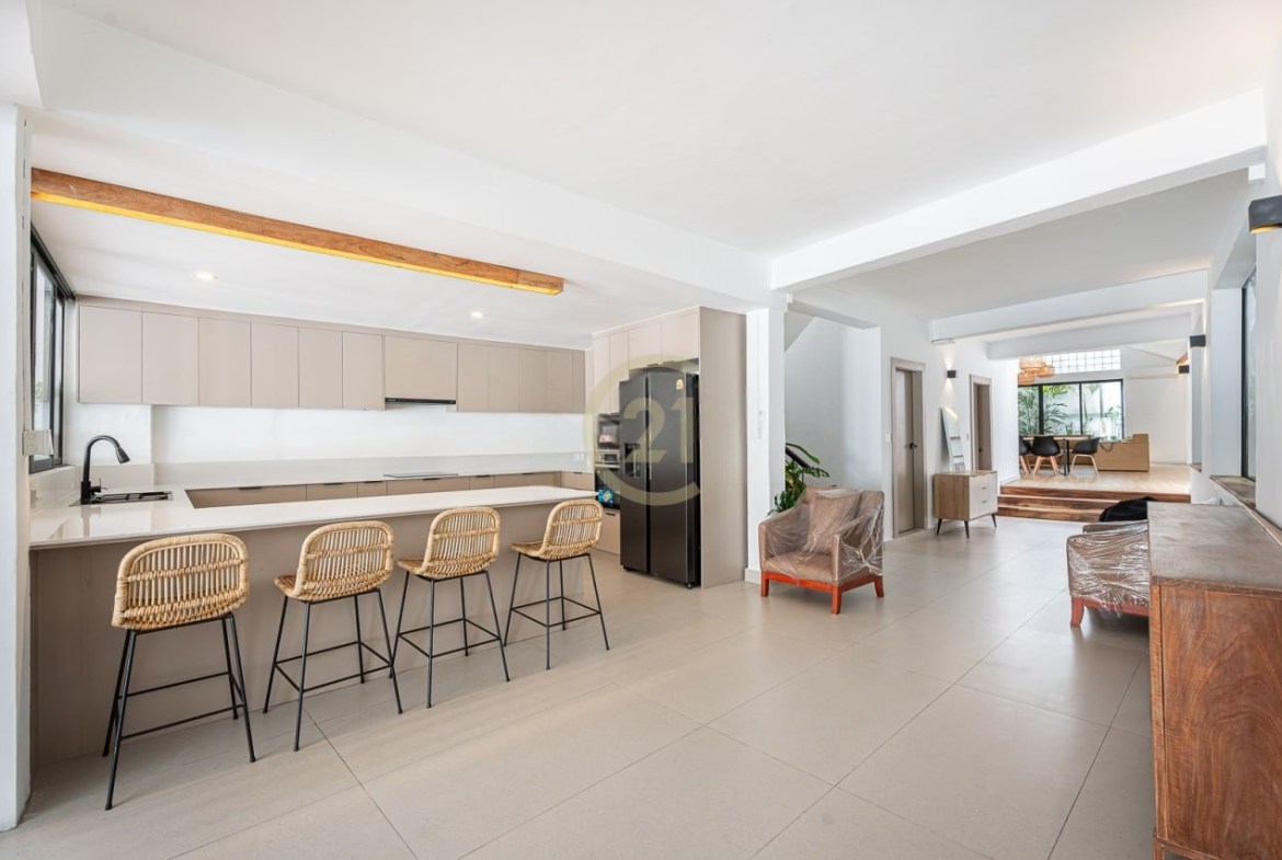 FOR RENT | Private Villa with Swimming Pool – Daun Penh