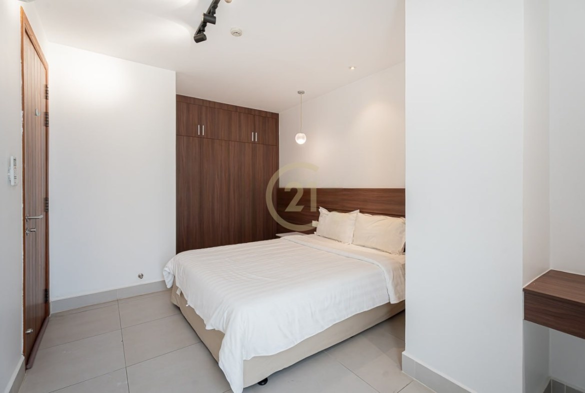 FOR RENT | Specious 3 Bedroom Serviced Apartment – BKK1