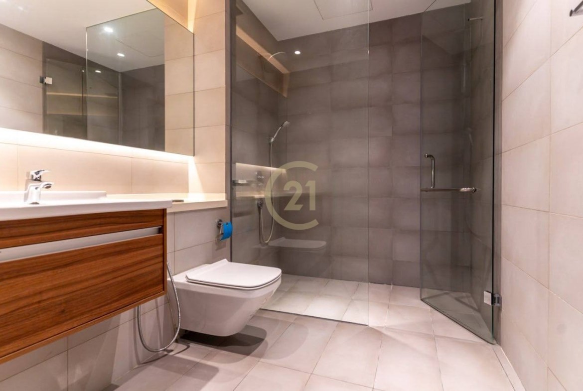 MODERN 2 BEDROOM FOR RENT AT BKK1