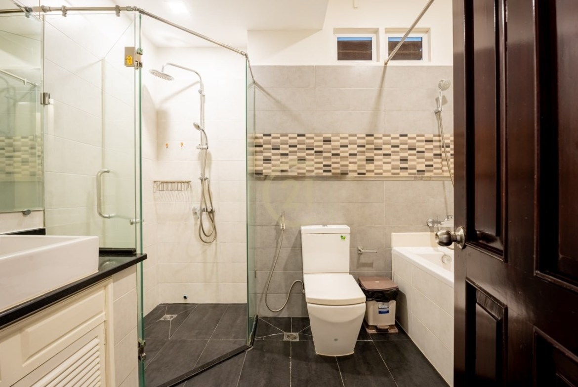 FOR RENT | 3 Bedroom Serviced Apartment -Tonle Bassac