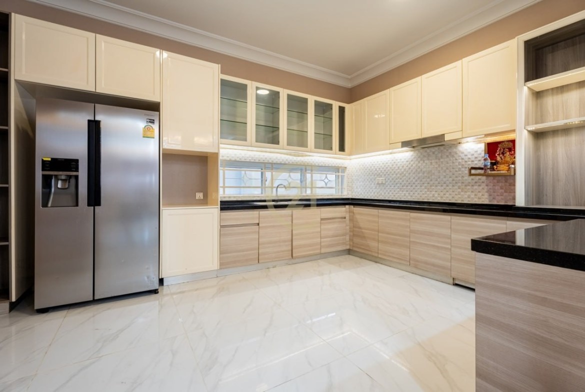 Luxury Villa Prince A For Rent At PH Boeng Snor