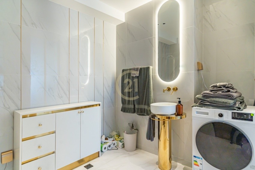 Luxury and Brand New 2 Bed For Rent at Koh Norea