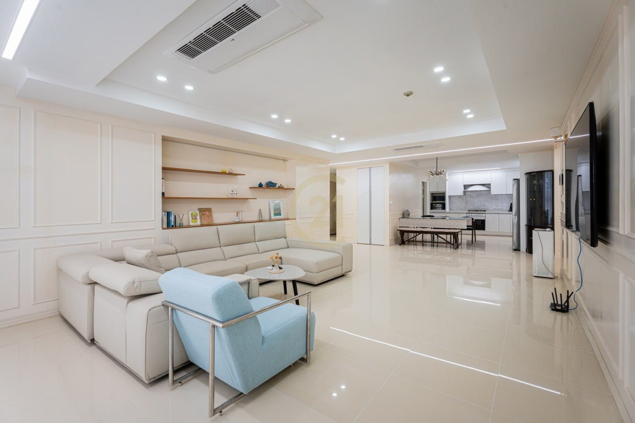 Spacious Condo 4 Bedroom For Rent at Toul Kork