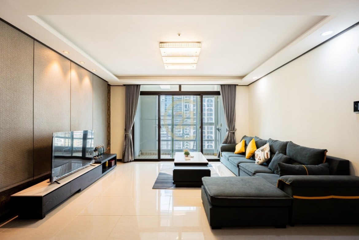 3 BEDROOM FOR RENT | DE CASTLE ROYAL BKK1