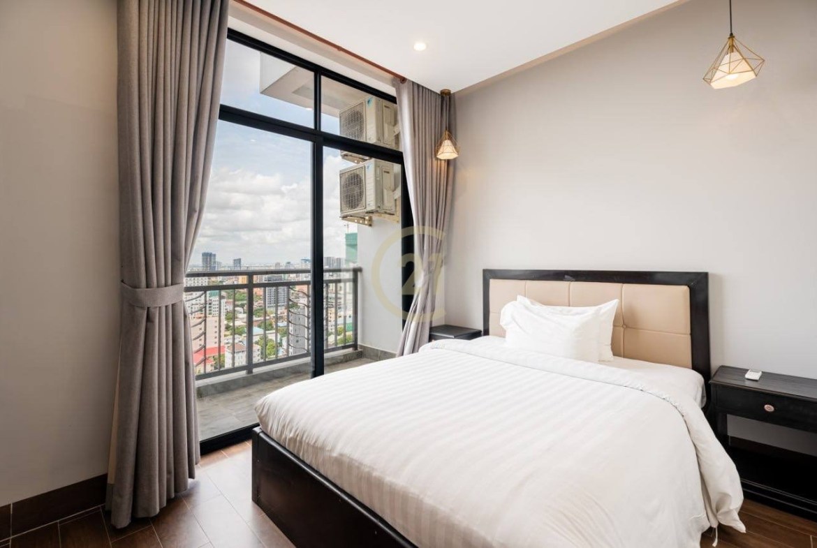 3 BEDROOM APARTMENT FOR RENT AT TONLE BASSAC