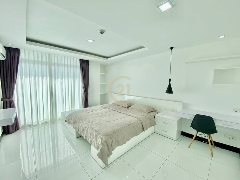 Modern 1-Bedroom for Rent | BKK3, Phnom Penh