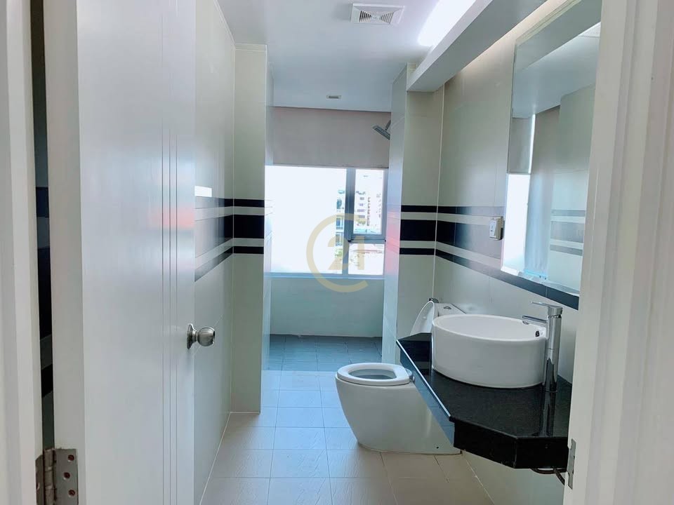PRECIOUS ONE BEDROOM FOR RENT-BKK1