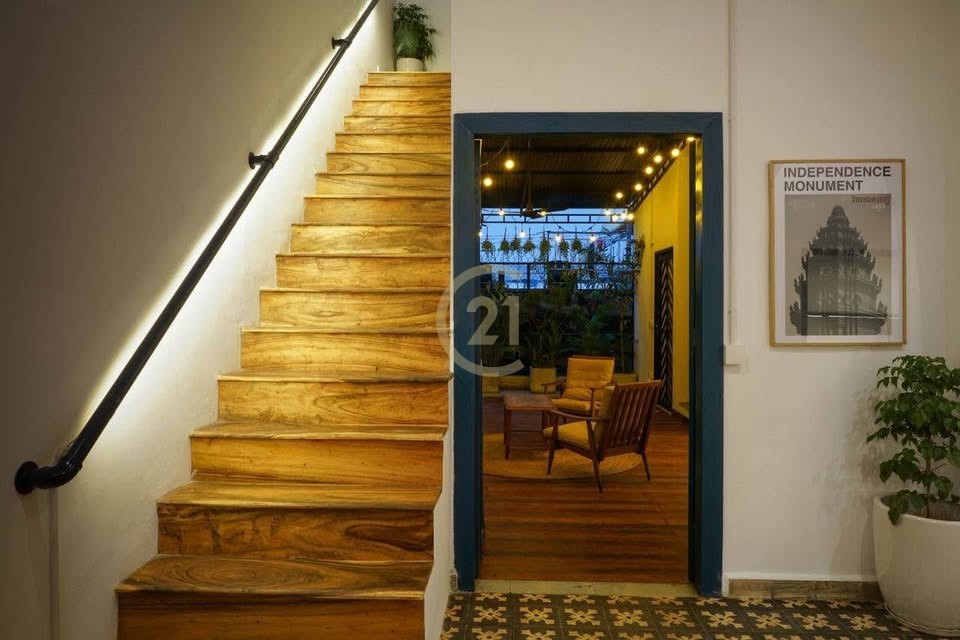 DUPLEX TOWN HOUSE FOR RENT-DAUN PENH