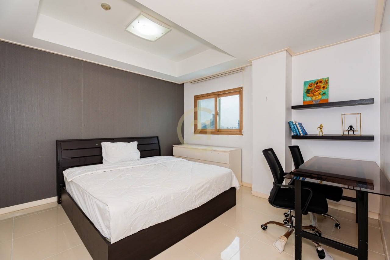Spacious Condo 4 Bedroom For Rent at Toul Kork