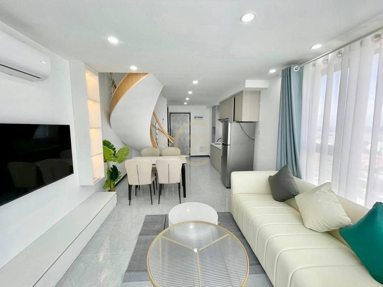 Modern Duplex 2BR Condo for Rent in Tonle Bassac | Near NAGA & AEON1 | Gym & Pool