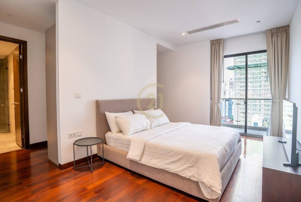 MODERN 2 BEDROOM FOR RENT AT BKK1