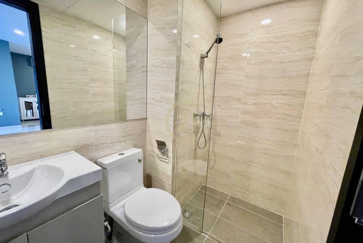 Spacious 2BR Condo for Rent at The Bridge | High Floor | River View