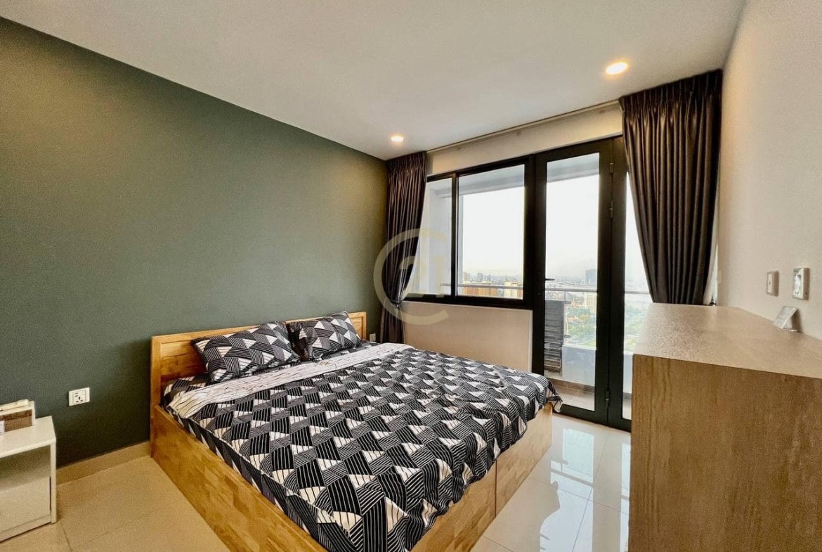 Spacious 2BR Condo for Rent at The Bridge | High Floor | River View