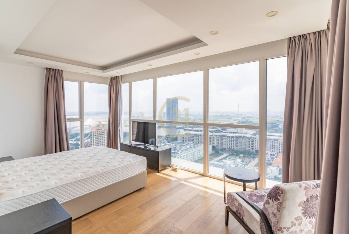 Luxury High-Floor 3BR Condo for Rent in CASA Meridian | Diamond Island | Near Aeon