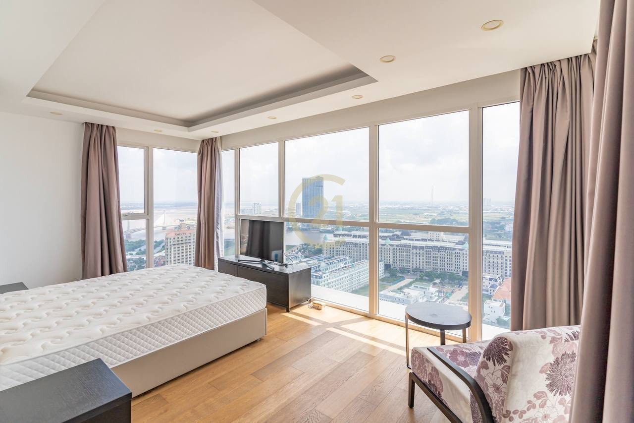 Luxury High-Floor 3BR Condo for Rent in CASA Meridian | Diamond Island | Near Aeon