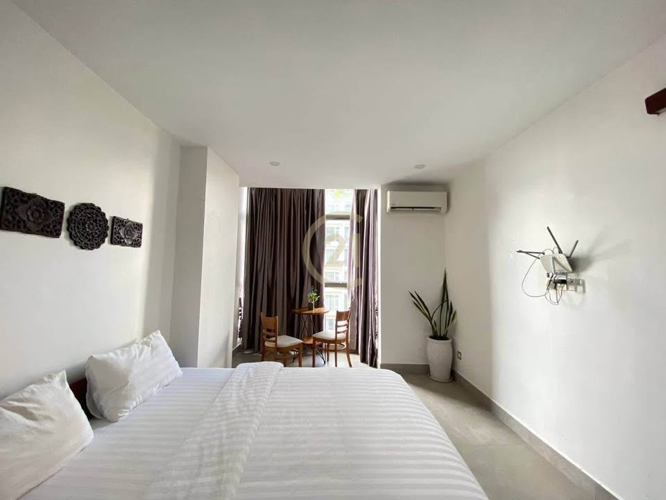 Independent Monument | 1-Bedroom Serviced Apartment For Rent