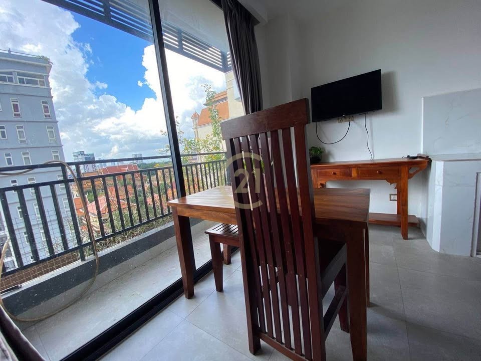Independent Monument | 1-Bedroom Serviced Apartment For Rent