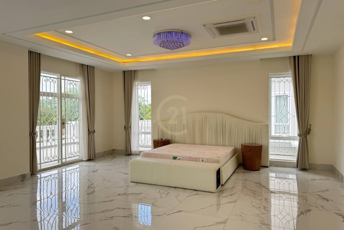 Luxury Queen Villa for Rent | 7BR 9Bath | Boeung Snor | $15,000/month