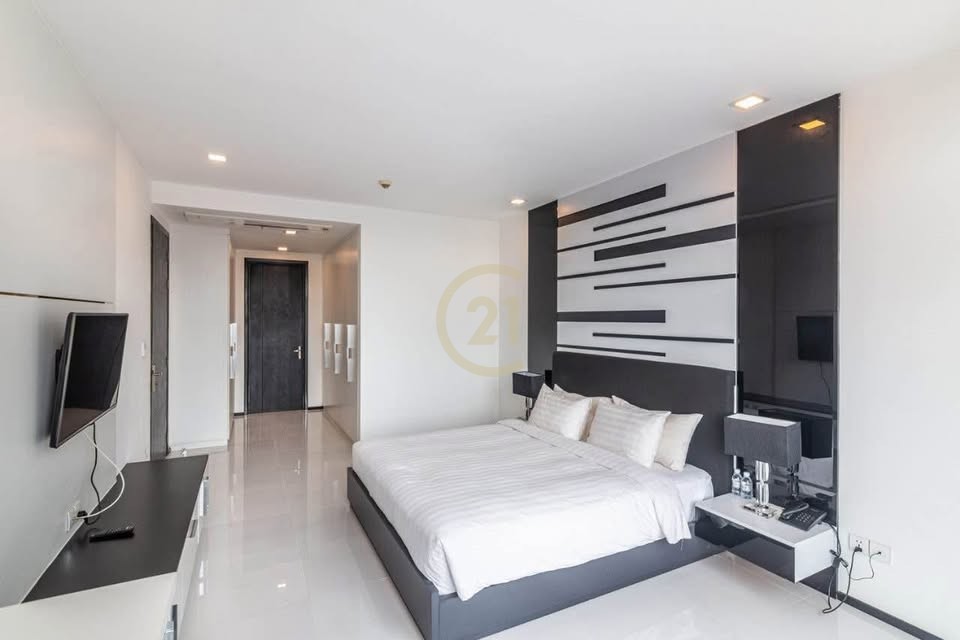 531412790_794415713240723_4699368032452303191_n LUXURIOUS ONE BEDROOM FOR RENT-DAUN PENH