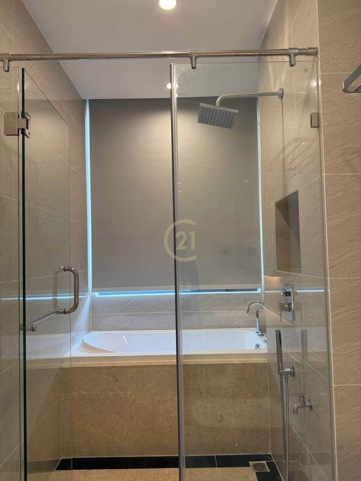 FANCY ONE BEDROOM FOR RENT-HEART OF BKK1