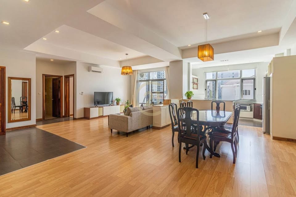 Tonle Bassac | Luxury 3BR Serviced Apartment for Rent – Phnom Penh