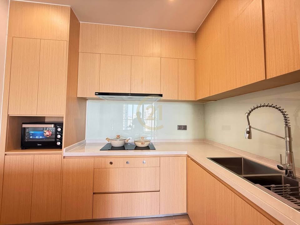 FANCY ONE BEDROOM FOR RENT-HEART OF BKK1