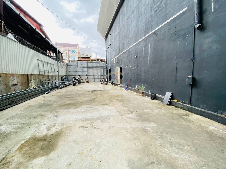 Shophouse for Rent | Mao Tse Toung Blvd
