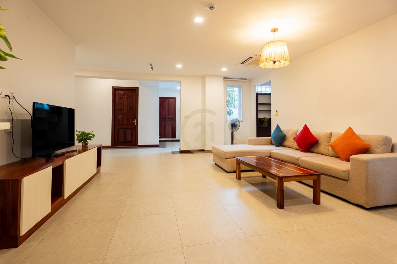 FOR RENT | 3 Bedroom Serviced Apartment -Tonle Bassac