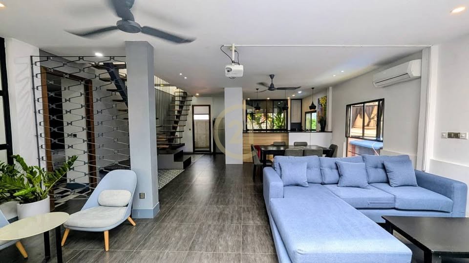 RENOVATED THREE BEDROOM FOR RENT-7 MAKARA