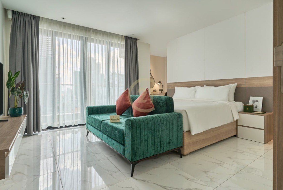 Elegant 3-Bedroom Condo for Rent in Prime BKK1 Location – Fully Furnished & Spacious