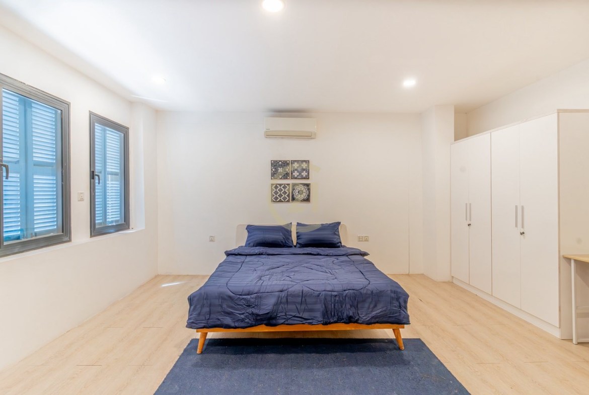 Duplex 2 Bedroom Renovated For Rent At Doun Penh
