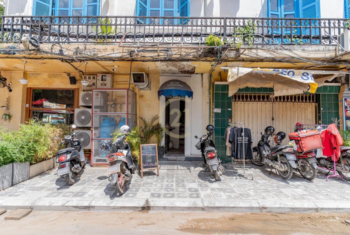Duplex 2 Bedroom Renovated For Rent At Doun Penh