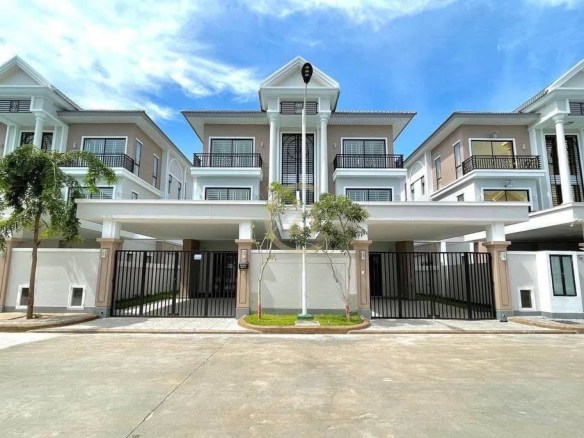 Luxury Villa for Rent | Peng Huot Beung Snor | $2,500/Month