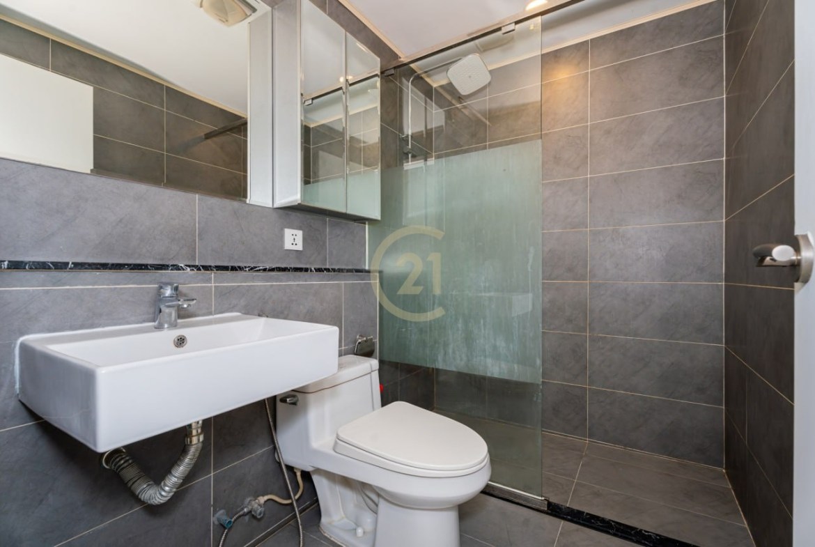 Spacious Condo 4 Bedroom For Rent at Toul Kork