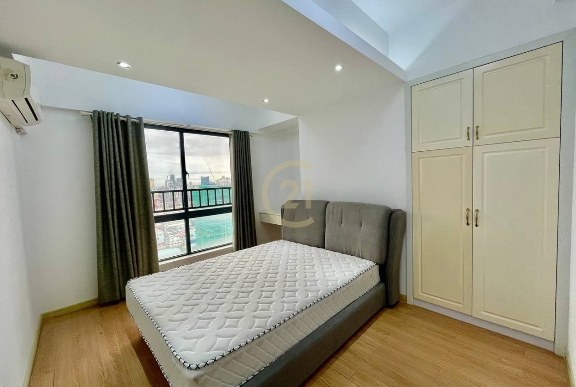 Spacious 3-Bedroom for Rent | BKK1